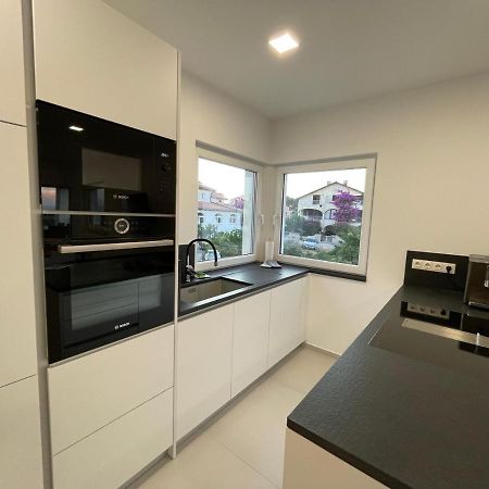 Apartment Rahat Ližnjan Eksteriør billede