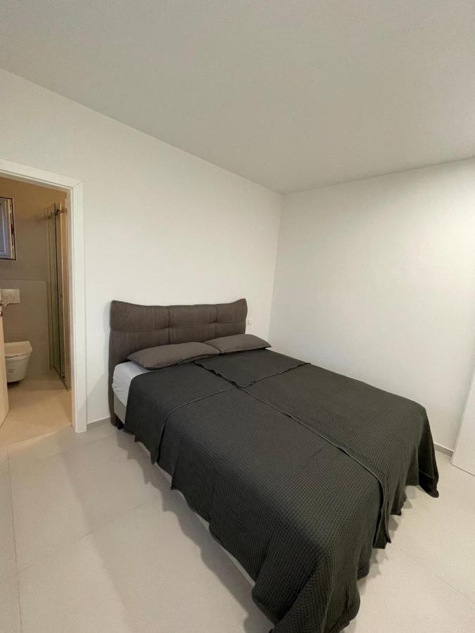 Apartment Rahat Ližnjan Eksteriør billede